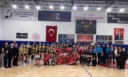 Başkan Yayla Voleybol Turnuvasında Sporcularla Buluştu
