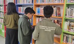 Çocuk Evlerindeki Miniklerden Kütüphane Ziyareti
