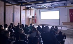 Öğrenciler Kütüphanede Film Etkinliğinde Buluştu