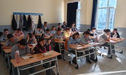 Kaymakam Özderin Atatürk Ortaokulu’nda Okuma Saatine Katıldı