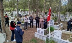 Şehit Polis Hüseyin Satıcı Kabri Başında Anıldı