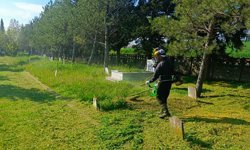 Evrensekiz’de Mezarlıklar Bayrama Hazır