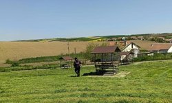 Şeker Mahallesi’nde Parkta Bakım Çalışması