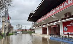 Edirne'de nehir taşkını: Sular Er Meydanına ilerliyor