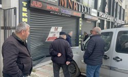 Fren yerine gaza basan sürücü işyerine daldı