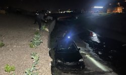 Tekirdağ'da otomobil dereye uçtu