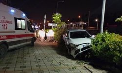 Alkollü sürücü kazaya neden oldu, araçlar hurdaya döndü