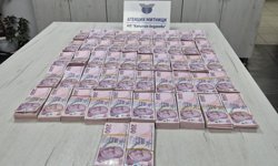 Sınır kapısında yolcu otobüsünde 1 milyon 40 bin lira ele geçirildi