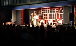 Bakan Uraloğlu: "13 farklı gar ve istasyonda toplam 25 tiyatro oyunu sahnelenecek"