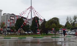 23 Nisan İçin Meydanda Hazırlıklar Tamamlandı