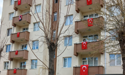 Kırklareli’nde 23 Nisan Coşkusu Balkonlara Yansıdı