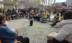 Okul Saldırılarına Tepki Sürüyor