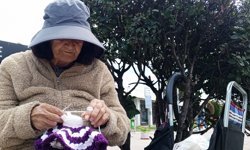 Ördüğü Oyuncakları Satarak Ev Kirasına Destek Olmaya Çalışıyor