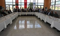 Kursiyerlere Final Yemeğinde Belgeleri Verildi