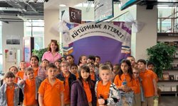 Minik Öğrencilerden Kütüphane Ziyareti