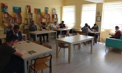 Kaymakam Özderin Öğrencilerle Okuma Saatinde Buluştu