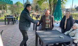 Başkan Yayla Çay Bahçesinde Vatandaşlarla Buluştu