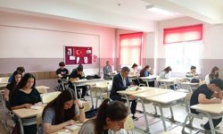 Kaymakam Özderin Öğrencilerle Okuma Etkinliğine Katıldı