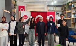 Yarışmalarda Başarılı Olan Öğrenciler Ödüllendirildi