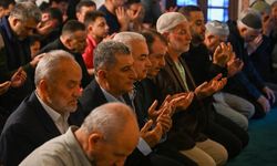 Vali Turan Vatandaşlarla Bayramlaştı