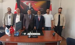 Ülkü Ocakları’ndan Okul Müdürü Taptık’a Ziyaret