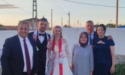 Başkan Arı, Dolhan Köyü’nde Düğüne Katıldı