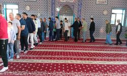 Kaymakam Özderin Vatandaşlarla Bayramlaştı