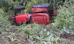 Bursa'da yürek yakan kaza...Devrilen traktörün sürücüsü öldü