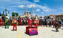 Edirne'de fetih coşkusu: Selimiye Meydanı’nda mehteran konseri düzenlendi