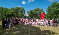 Baharın en renkli geleneği: Hıdırellez şenliklerinde yüzlerce kişi buluştu