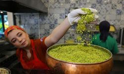 Tatlıcılarda yoğunluk başladı, uzmanından 'ucuz tatlı' uyarısı geldi