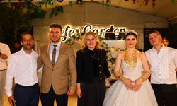 Başkan Yayla Genç Çiftin Düğününe Katıldı