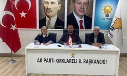 AK Parti İl Yönetimi Toplandı