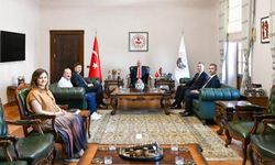 Vali Turan Misafirlerini Makamında Ağıladı