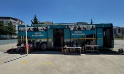 Gezici Kütüphane Öğrencilerle Buluştu