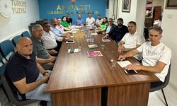 AK Parti Lüleburgaz Teşkilatı Haftalık Toplantısını Yaptı