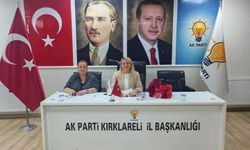 AK Parti Kadın Kolları Haftalık Toplantısını Gerçekleştirdi