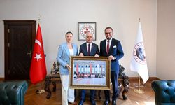 Bahçeşehir Koleji Yönetiminden Vali Turan’a Ziyaret