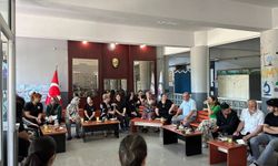 Huzurevi Sakinleri Öğrencilerle Buluştu