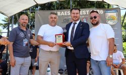 Modifiyeli Otomobil Festivali’nde Destekçilere Plaket Takdimi