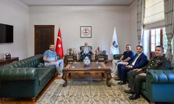 Vali Turan Konuklarını Makamında Ağırladı