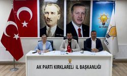 AK Parti İl Yönetimi Haftalık Toplantıda Bir Araya Geldi