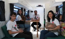 Hurda olarak aldıkları otobüsü 5 milyon liraya yürüyen eve dönüştürdüler