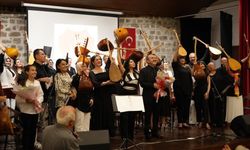 Emekli astsubaylardan Babalar Günü’ne özel türkü şöleni