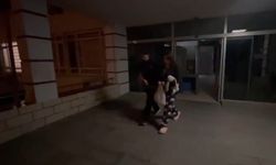 Rüyasında annesinin kendisini boğduğunu gördüğünü öne süren genç kız, annesini öldürdü