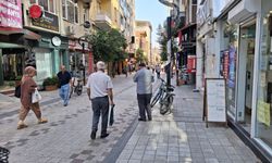 Cumhuriyet Caddesi Gün Boyu Hareketliydi