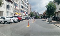 Nüshet Somay Caddesi'nde Trafik Düzenlemesi: Plastik Dubalar Yerleştirildi