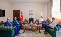 Vali Turan Eğitimcileri Valilikte Ağırladı