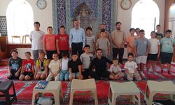 Kaymakam Özderin Yaz Kur’an Kursunu Ziyaret Etti