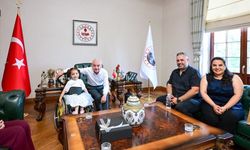 Vali Turan, Minik İdil Ayşe’yi Ağırladı
